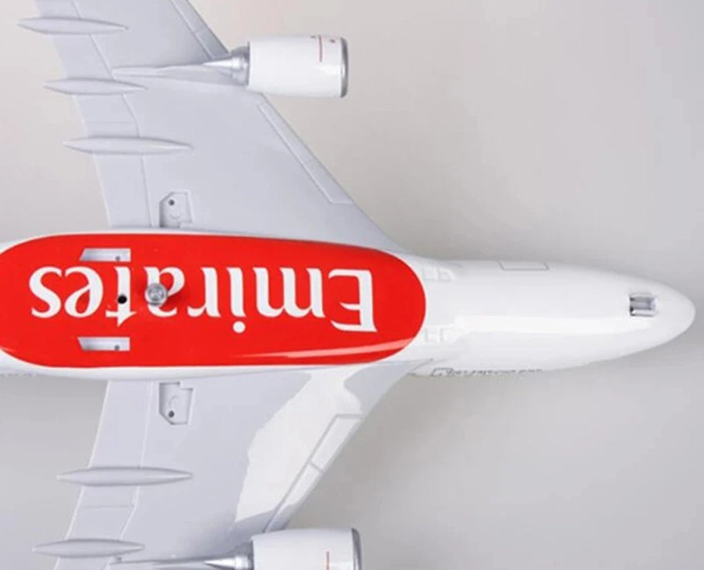 United Arab Emirates Airbus A380 – Scale 1:160 (46 cm / 18.5 in) - NEW FLAG