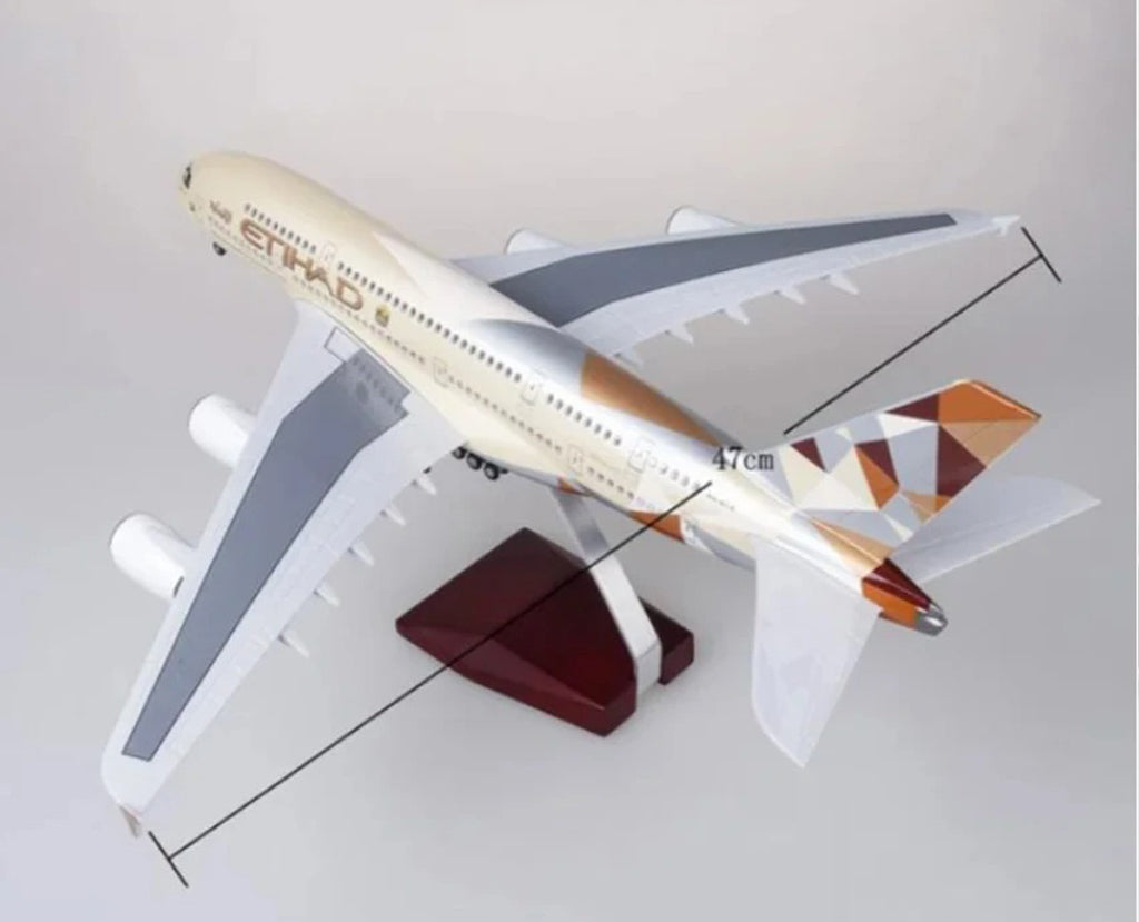 Etihad Airbus A380 – Scale 1:160 with LED (46 cm / 18.5 in)