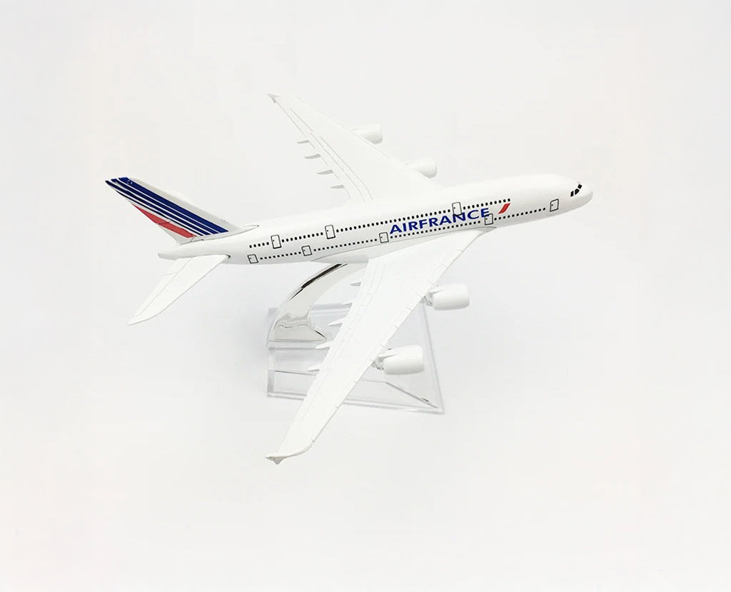 Air France Airbus A380 - Scale 1:400 (16 cm / 6.3 in)