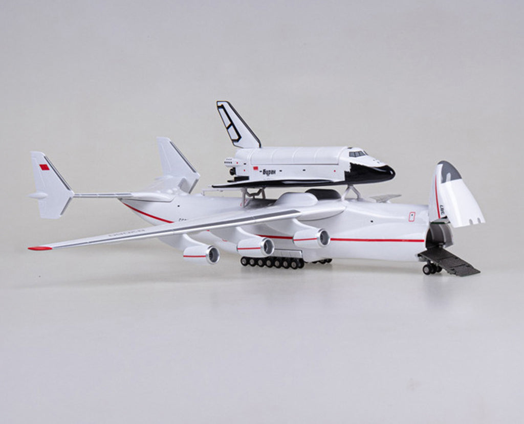 Antonov AN-225 Mriya Space Shuttle Blizzard - Scale 1:200 (45 cm / 17.7 in)