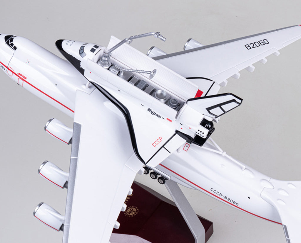 Antonov AN-225 Mriya Space Shuttle Blizzard - Scale 1:200 (45 cm / 17.7 in)