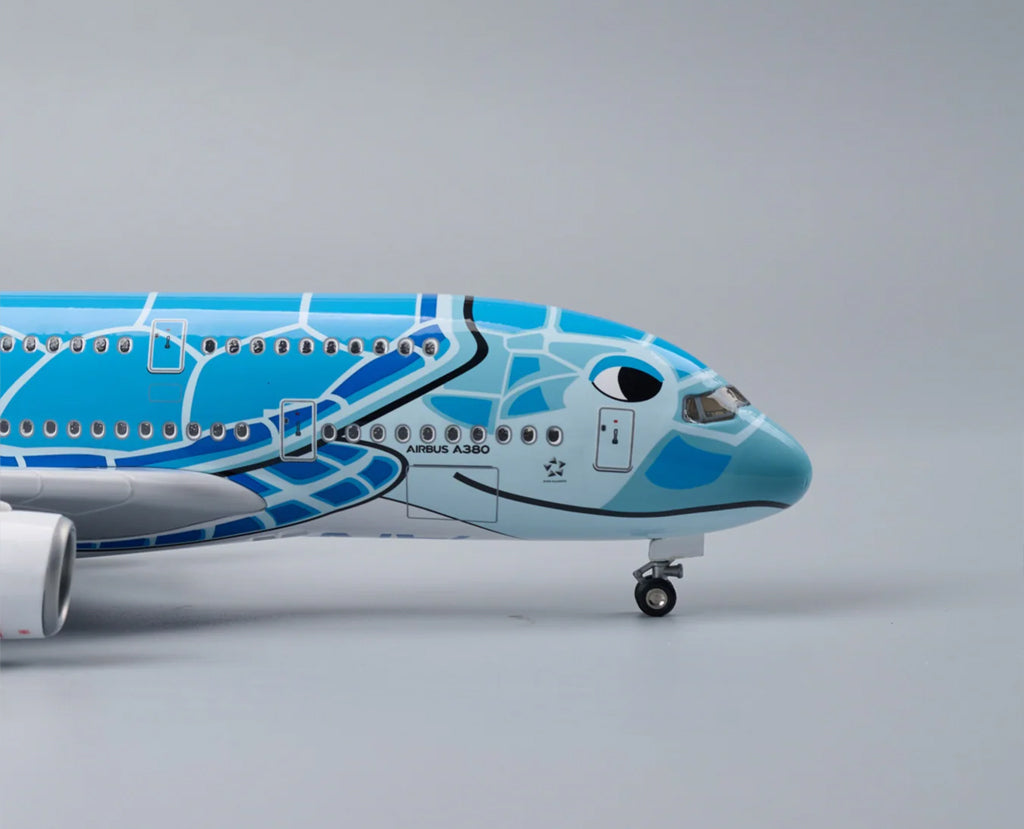 ANA Airlines Airbus A380 Sea Turtle "Flying HONU" with LED - Scale 1:160 (47 cm / 18.5 in)