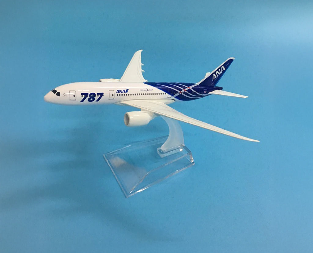 ANA Airlines Boeing 787 - Scale 1:400 (16 cm / 6.3 in)