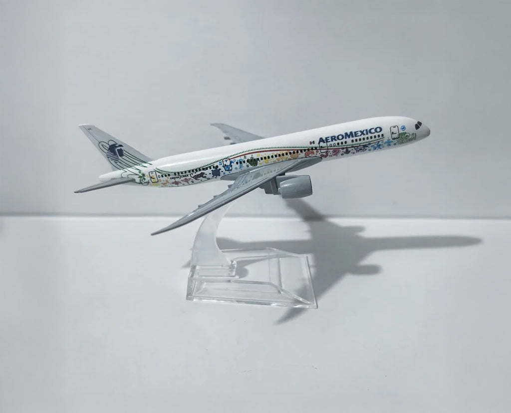 Aeromexico Boeing 787 - Scale 1:400 (16 cm / 6.3 in)