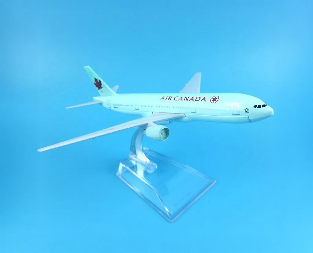 Air Canada Boeing 777 - Scale 1:400 (16 cm / 6.3 in)
