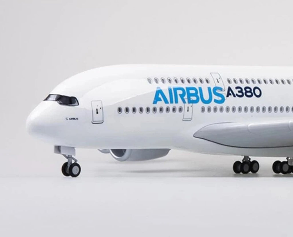 Airbus A380 Prototype with LED - Scale 1:160 (50.5 cm / 19.9 in)