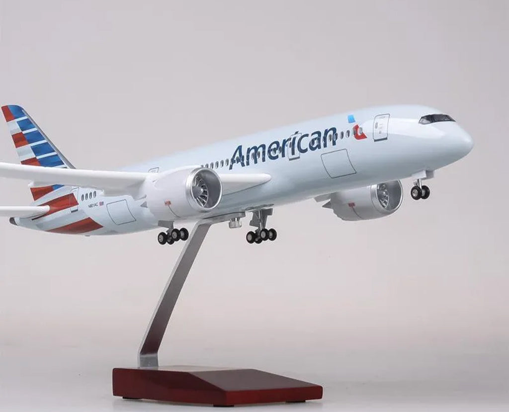 American Airlines Boeing 787 with LED - Scale 1:130 (47 cm / 18.5 in)