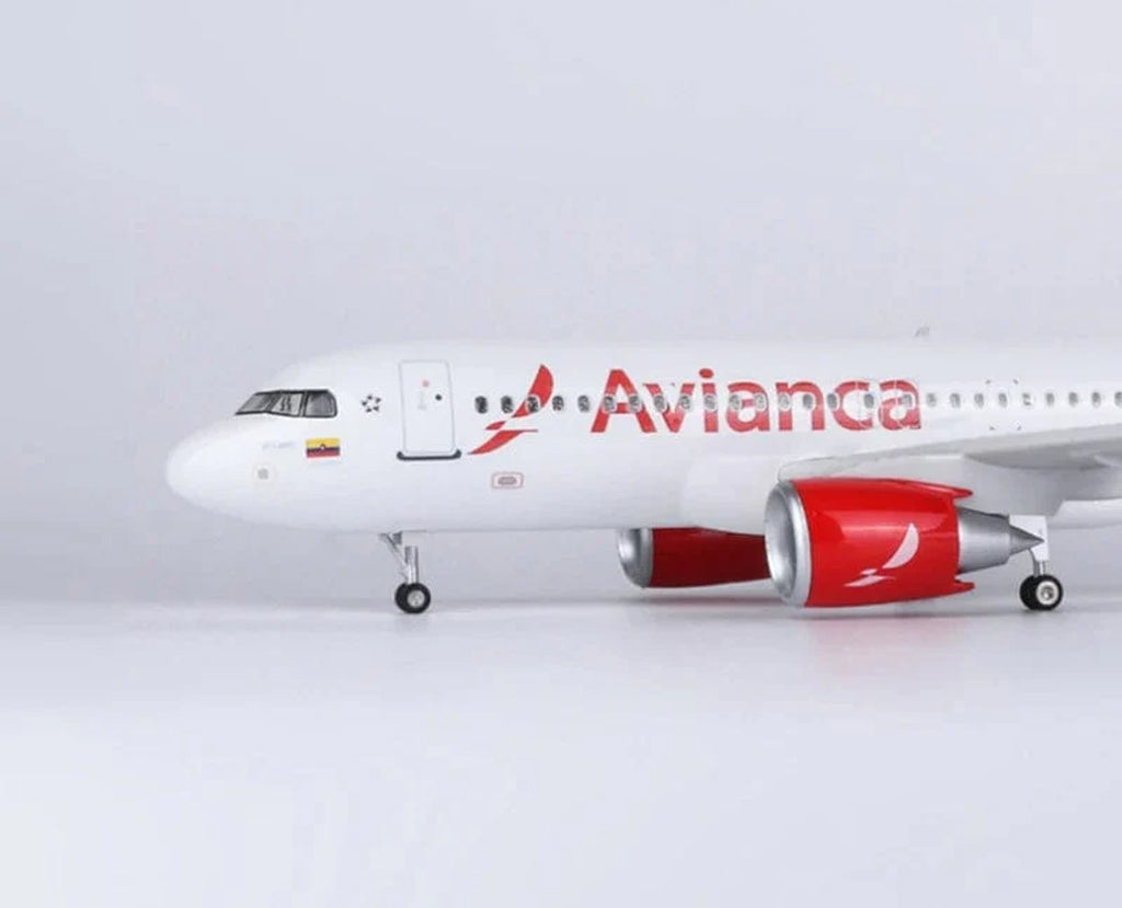 Avianca Colombia Airbus A320 with LED - Scale 1:80 (47 cm / 18.5 in)