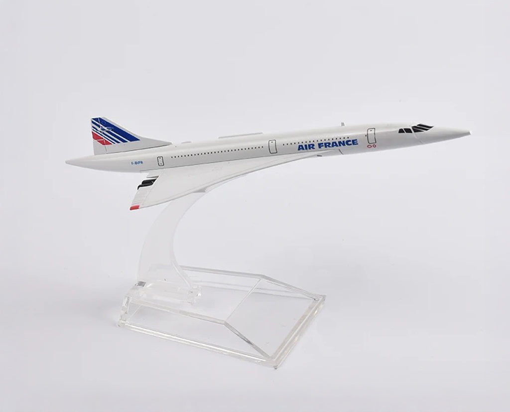 Concorde - Scale 1:400 (16 cm / 6.3 in)