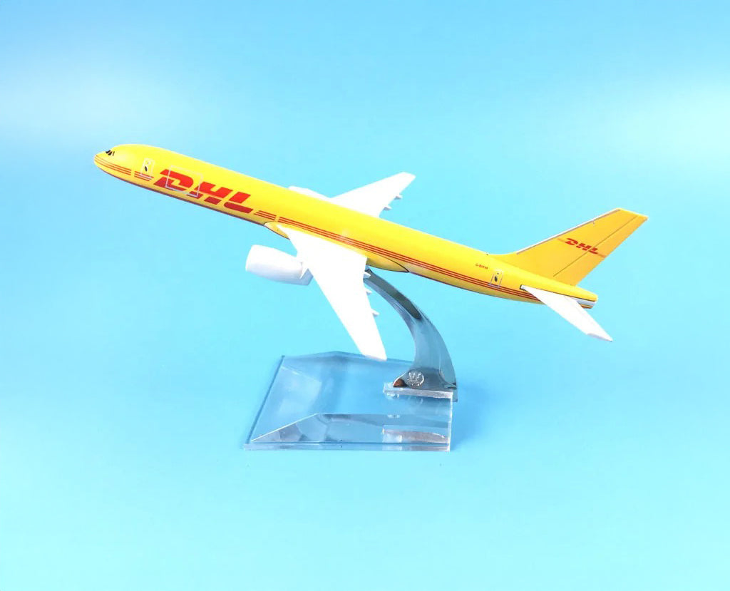 DHL Cargo Boeing 757 - Scale 1:400 (16 cm / 6.3 in)