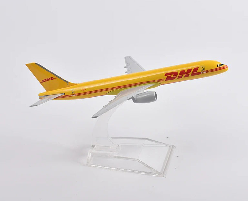 DHL Cargo Boeing 757 - Scale 1:400 (16 cm / 6.3 in)