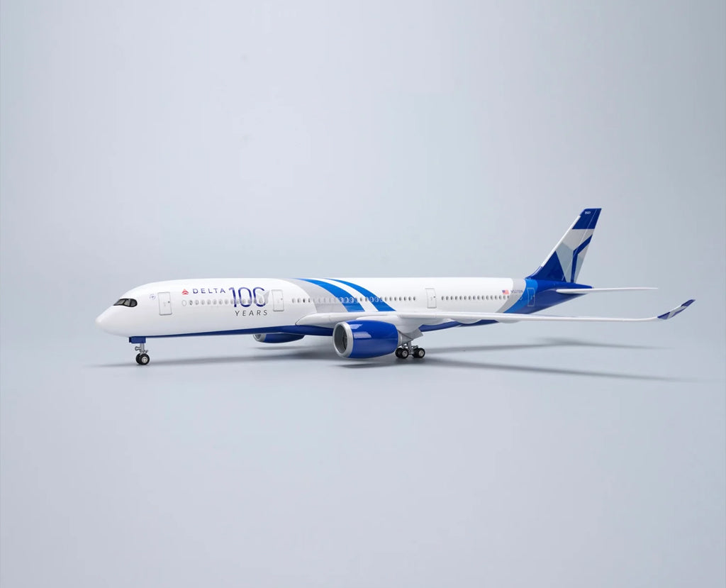 Delta 100 year anniversary Airbus A350 with LED - Scale 1:130 (47 cm / 18.5 in)