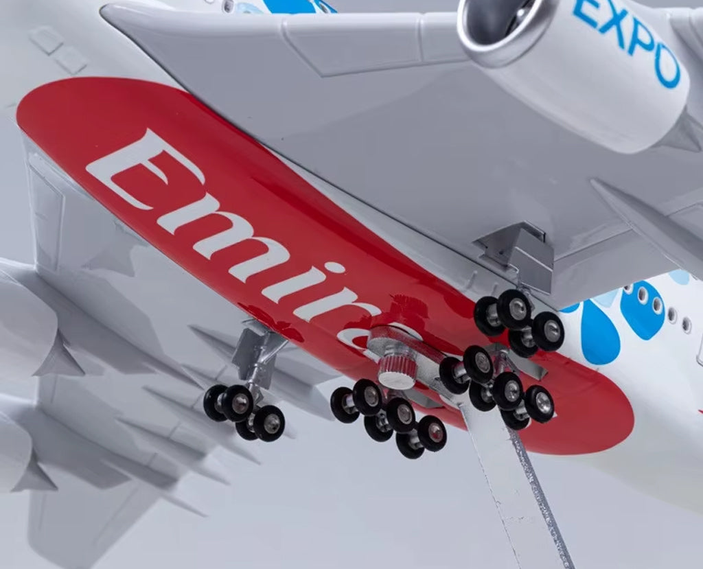 Emirates Dubai Expo 2020 Airbus A380 with LED - Scale 1:160 (47 cm / 18.5 in)