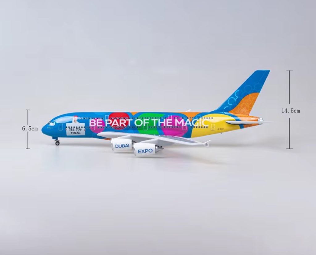 Emirates Dubai Expo 2022 Airbus A380 with LED - Scale 1:160 (47 cm / 18.5 in)
