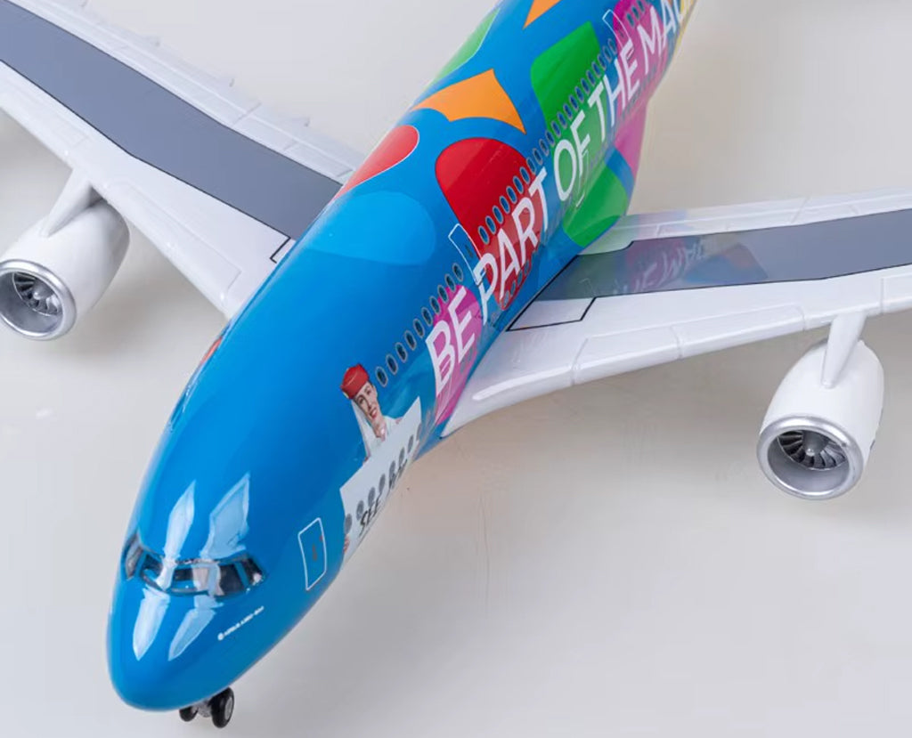 Emirates Dubai Expo 2022 Airbus A380 with LED - Scale 1:160 (47 cm / 18.5 in)