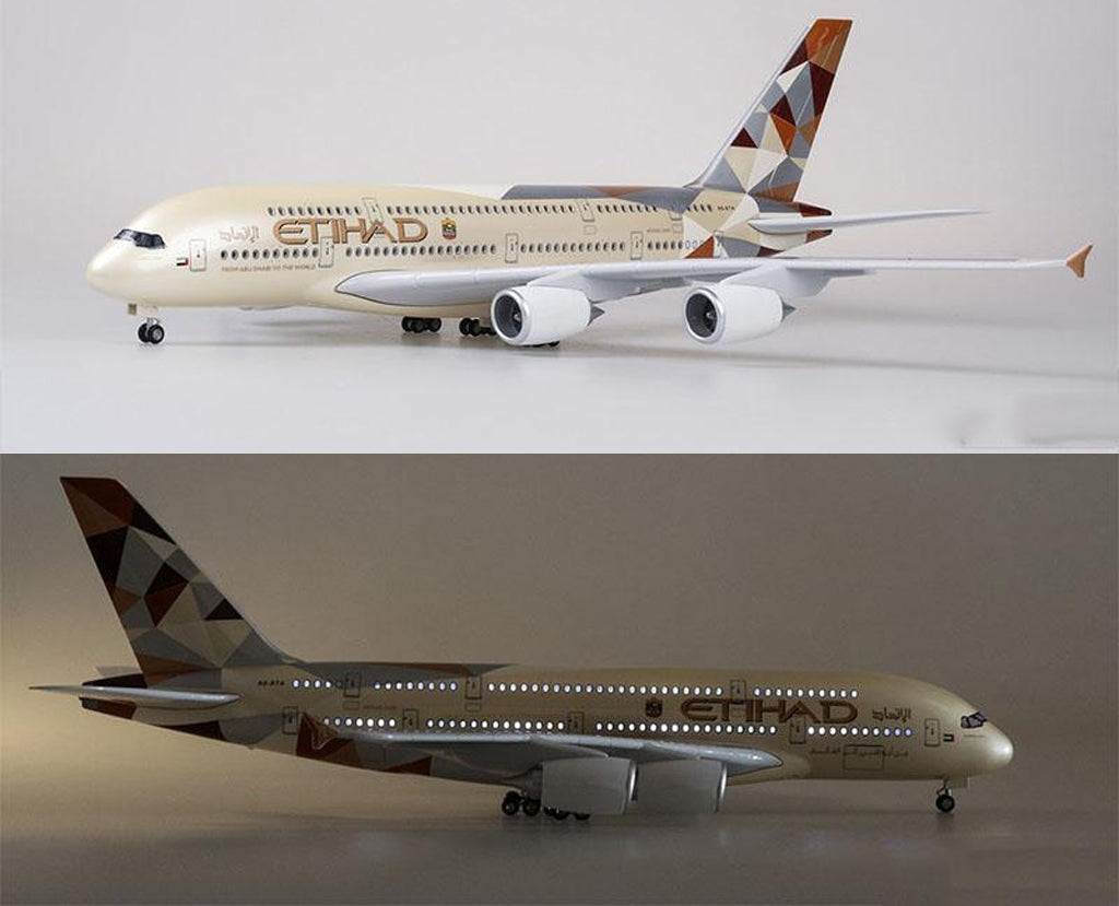 Etihad Airbus A380 – Scale 1:160 with LED (46 cm / 18.5 in)