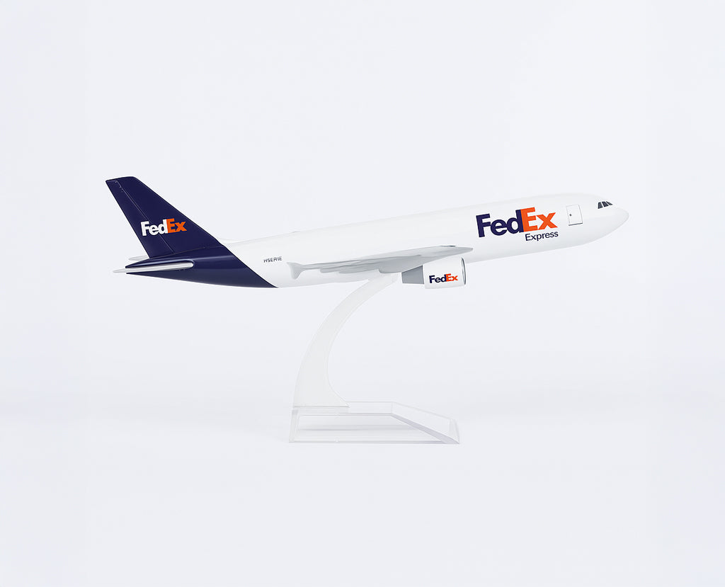 FedEx Express Airbus A380 - Scale 1:400 (16 cm / 6.3 in)