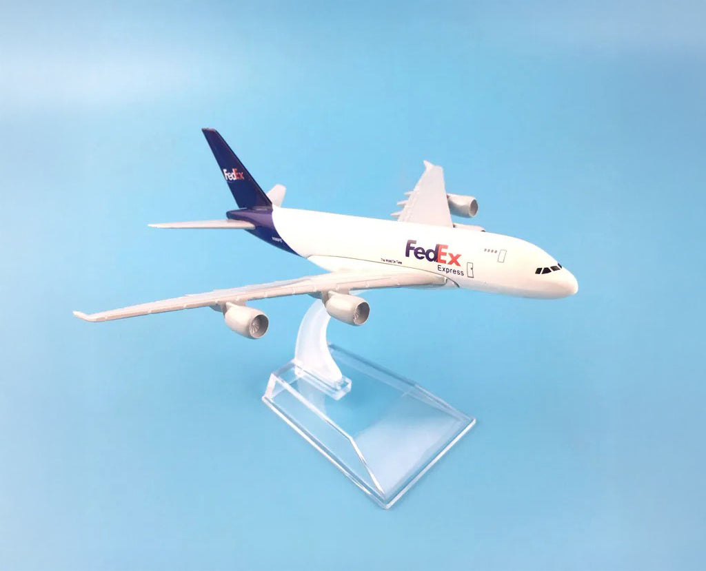 FedEx Express Airbus A380 - Scale 1:400 (16 cm / 6.3 in)