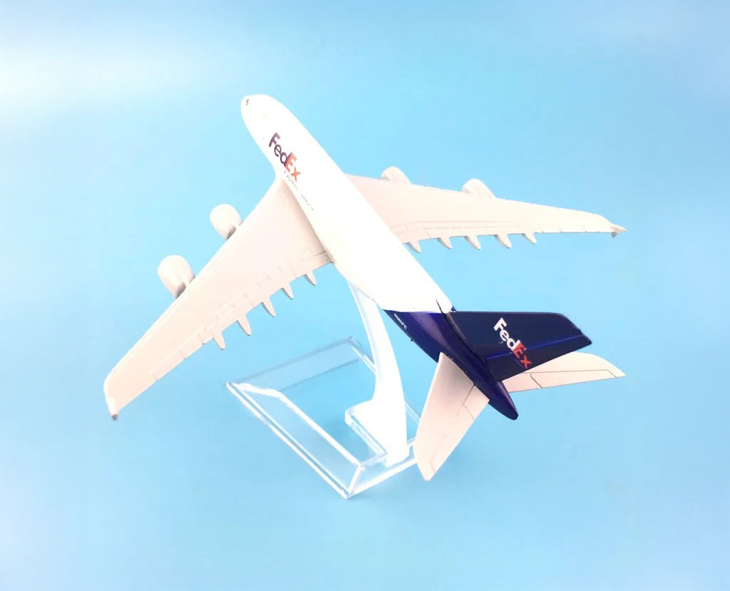 FedEx Express Airbus A380 - Scale 1:400 (16 cm / 6.3 in)