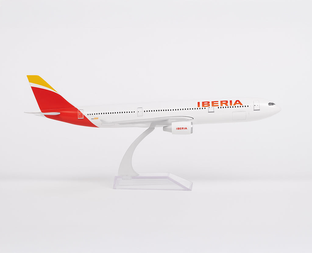 Iberia Airlines Airbus A330 - Scale 1:400 (16 cm / 6.3 in)