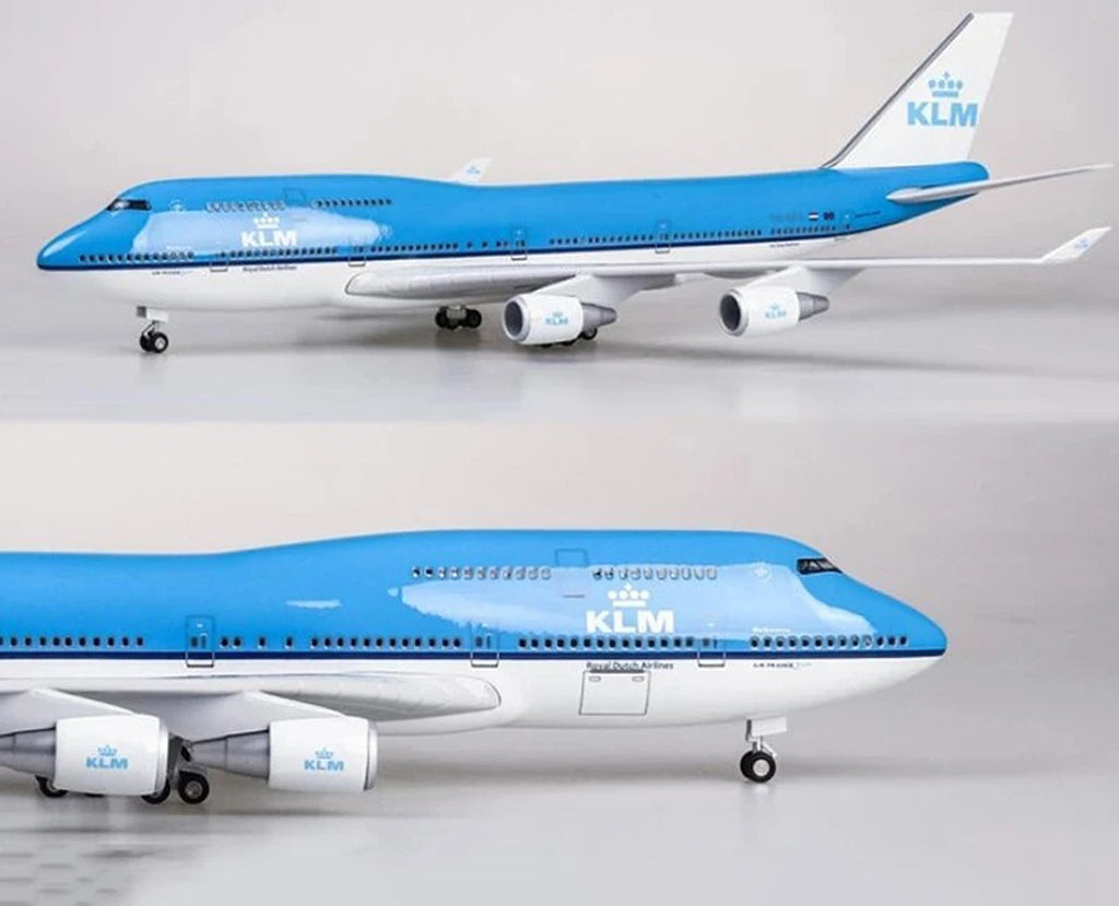 KLM Royal Dutch Airlines Boeing 747 with LED - Scale 1:160 (47 cm / 18.5 in)