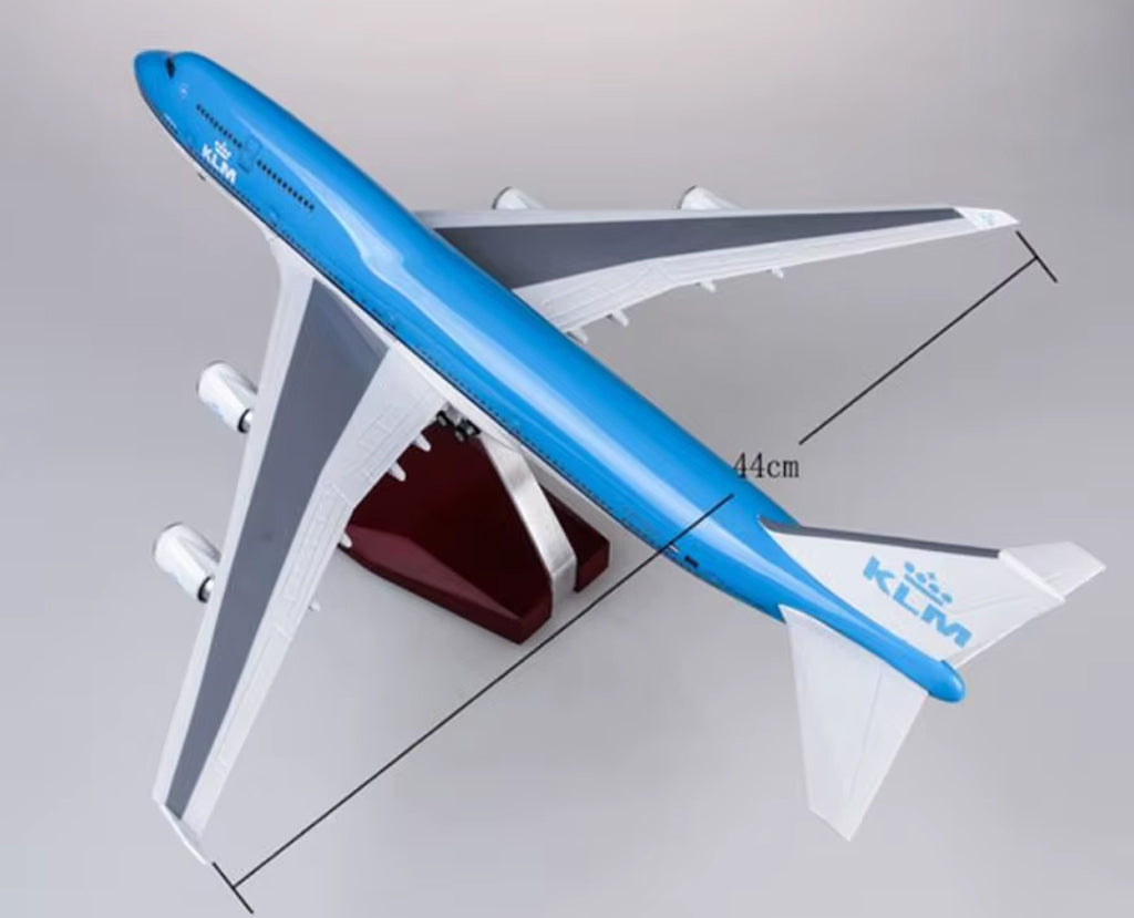KLM Royal Dutch Airlines Boeing 747 with LED - Scale 1:160 (47 cm / 18.5 in)