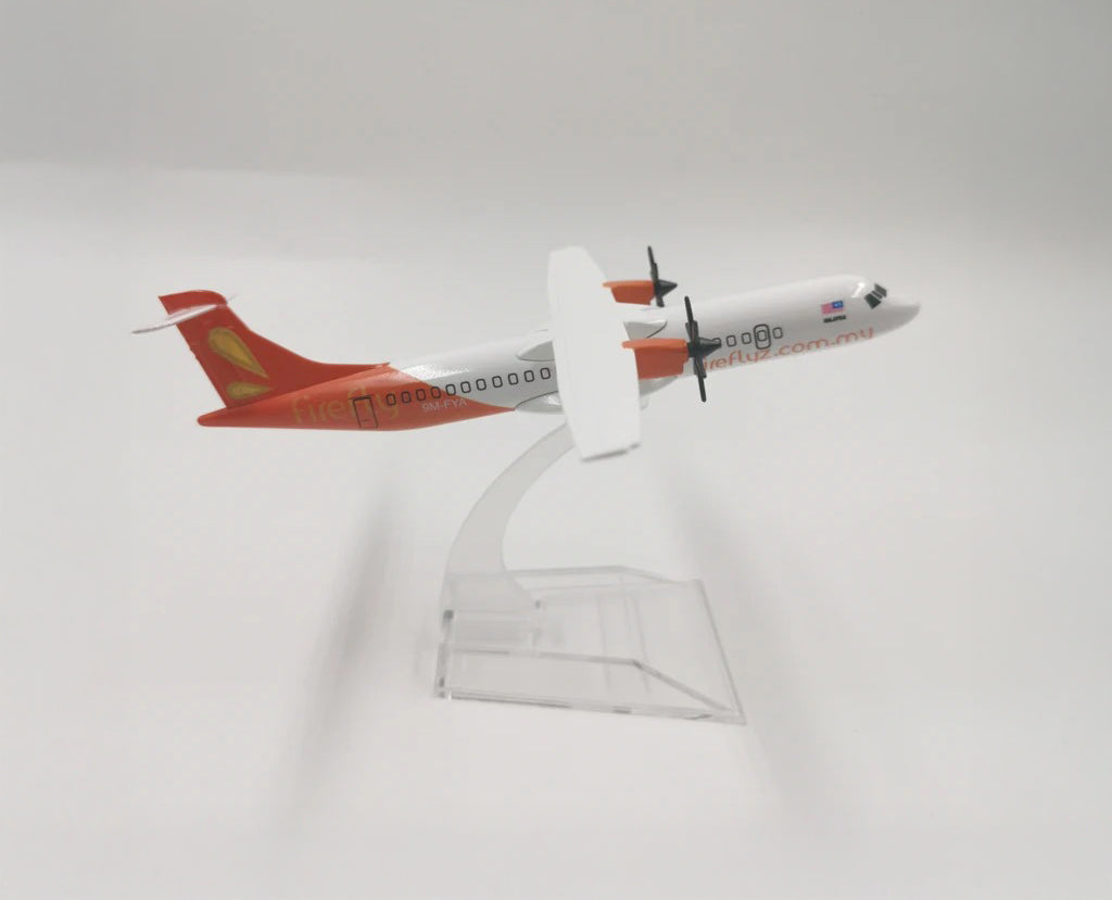 Malaysia Airlines Firefly ATR72-600 - Scale 1:400 (16 cm / 6.3 in)