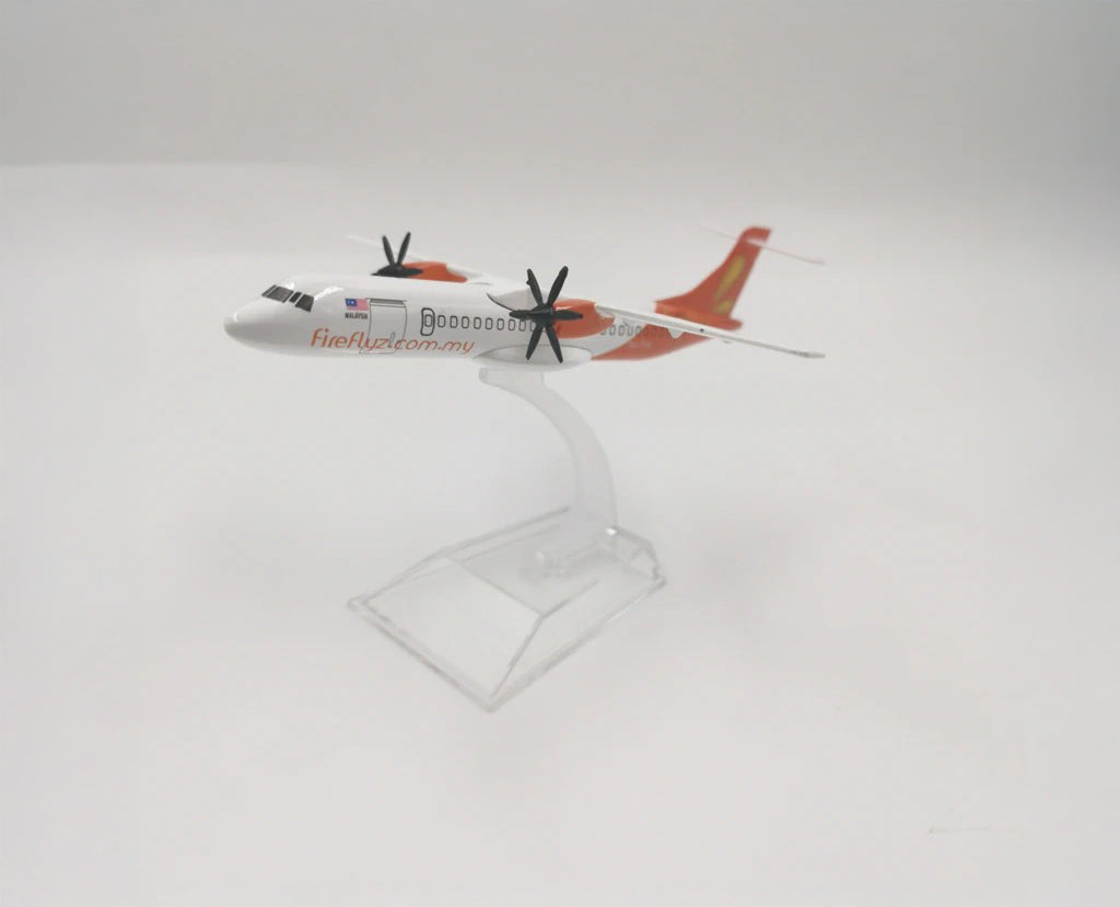 Malaysia Airlines Firefly ATR72-600 - Scale 1:400 (16 cm / 6.3 in)