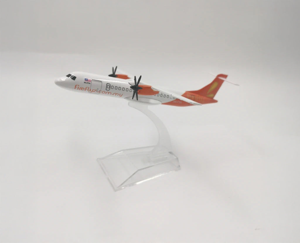 Malaysia Airlines Firefly ATR72-600 - Scale 1:400 (16 cm / 6.3 in)