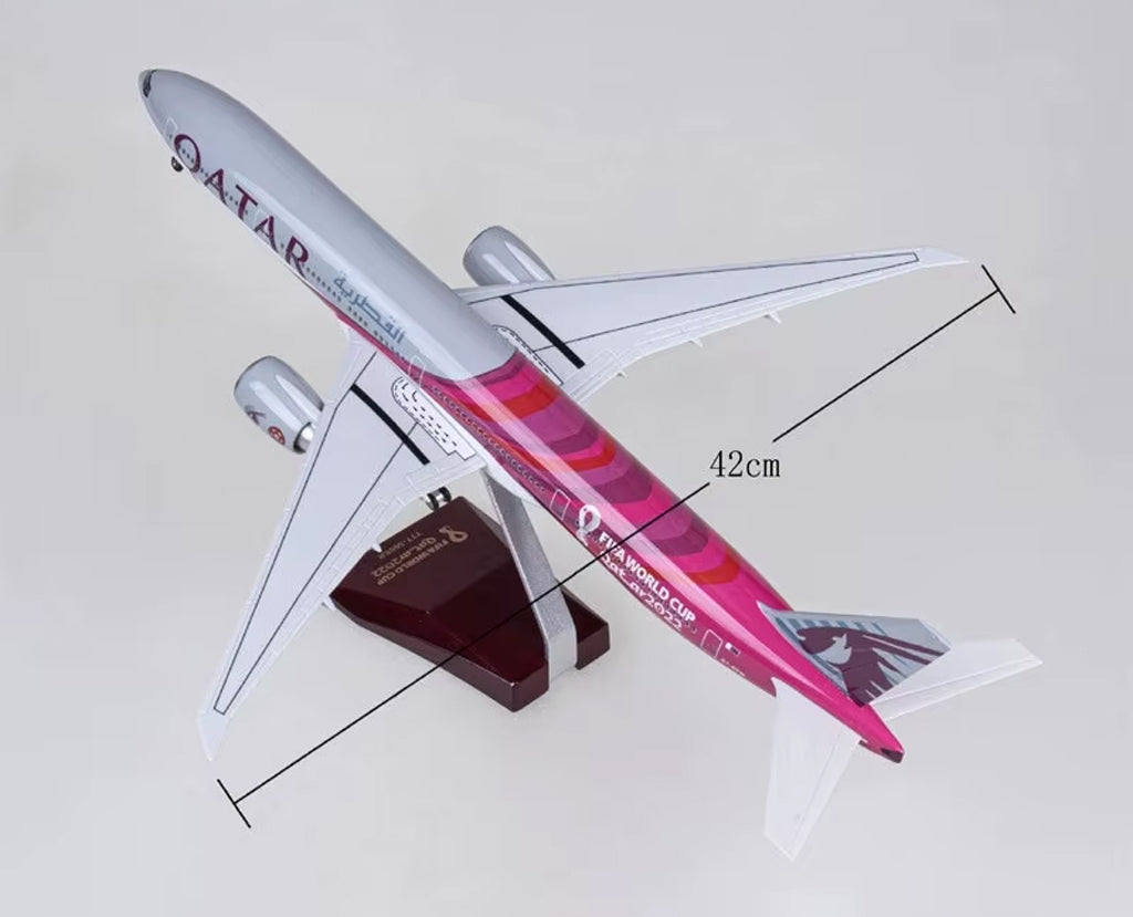 Qatar Airways 2022 World Cup B777 with LED - Scale 1:160 (47 cm / 18.5 in)