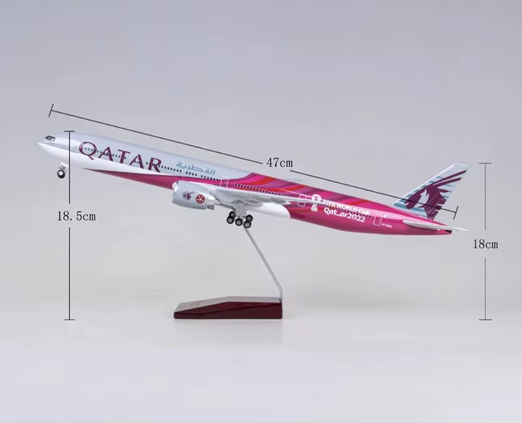 Qatar Airways 2022 World Cup B777 with LED - Scale 1:160 (47 cm / 18.5 in)