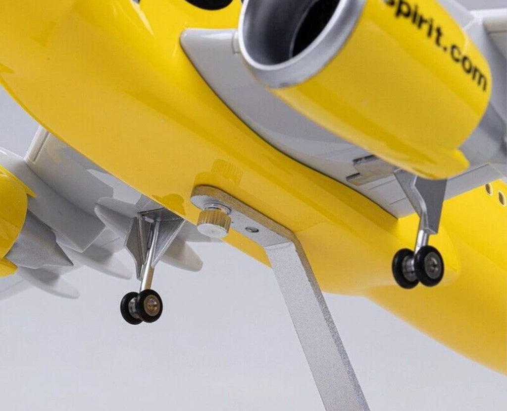 Spirit Airbus A320neo with LED - Scale 1:80 (47 cm / 18.5 in)