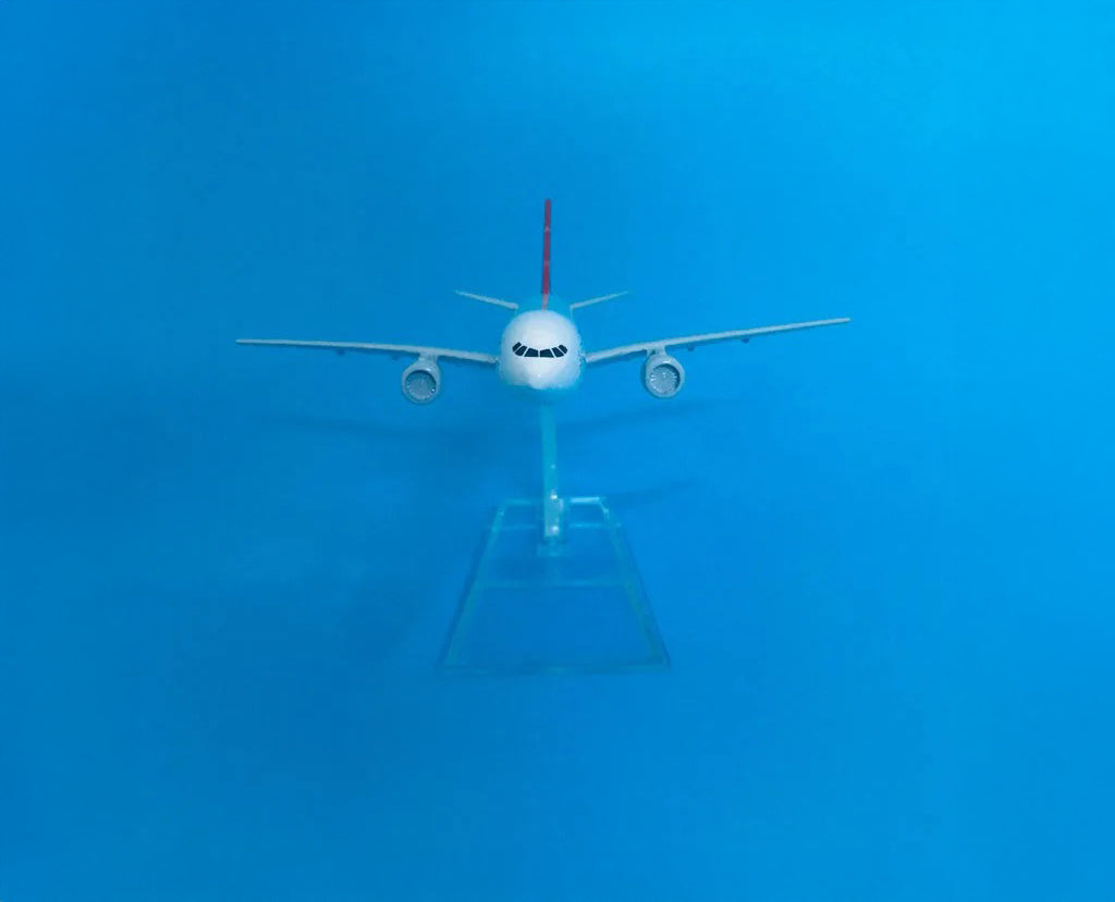 Turkish Airlines Boeing 777 - Scale 1:400 (16 cm / 6.3 in)