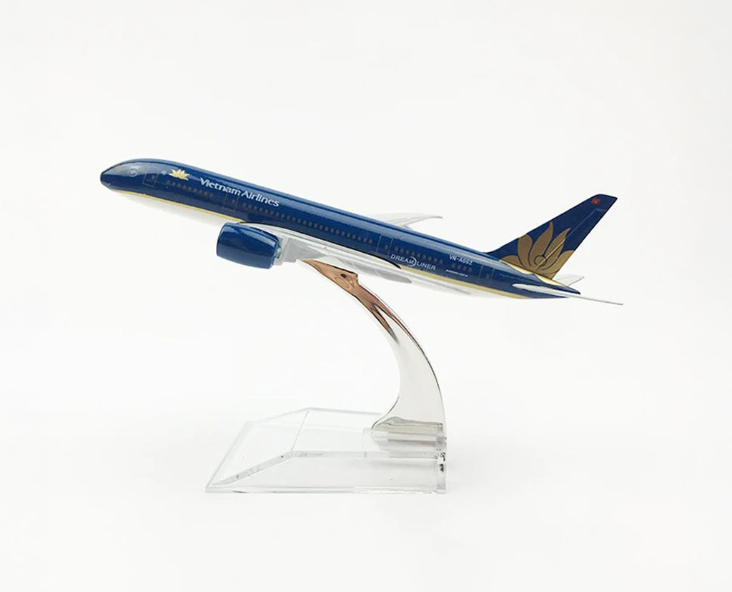 Vietnam Airlines Boeing 787 - Scale 1:400 (16 cm / 6.3 in)