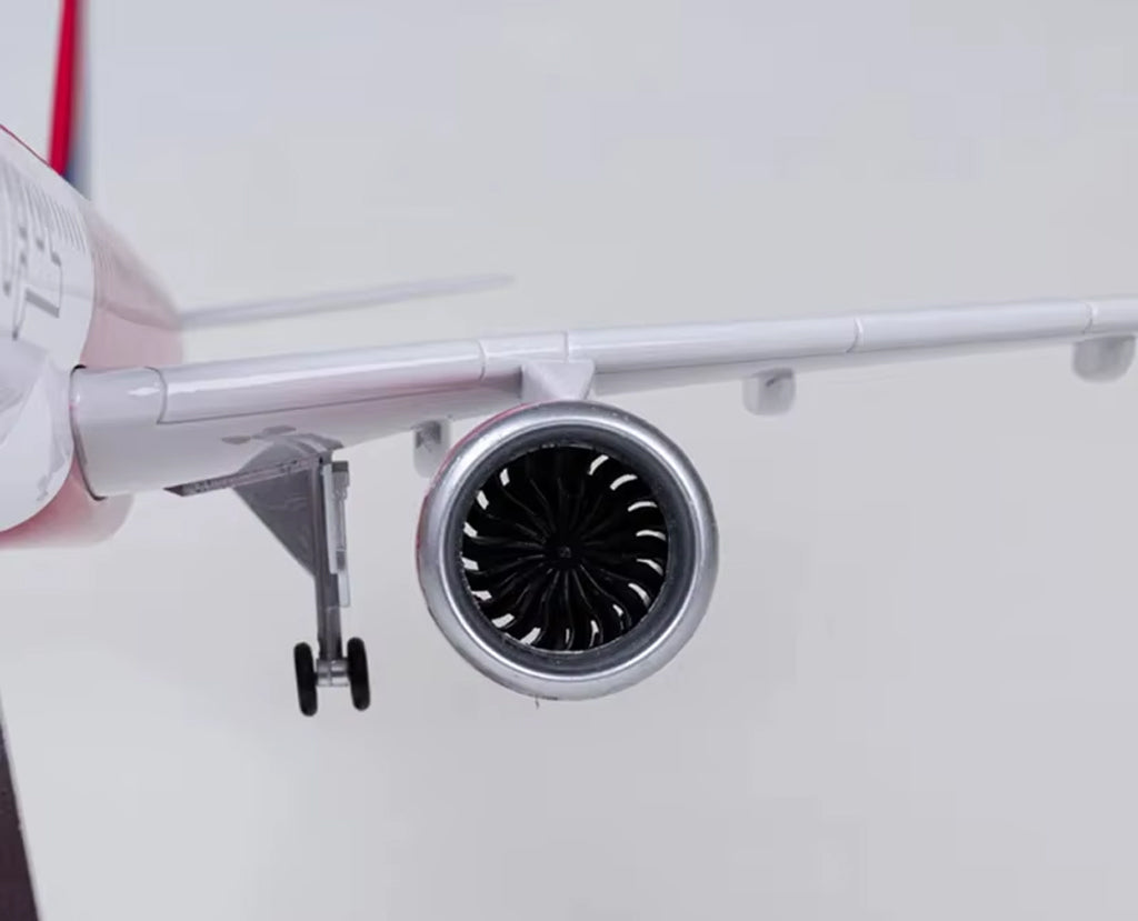 Wizz Air Airbus A320neo with LED - Scale 1:80 (47 cm / 18.5 in)